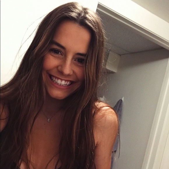 Meet your Posher, Emma - Picture 1 of 1